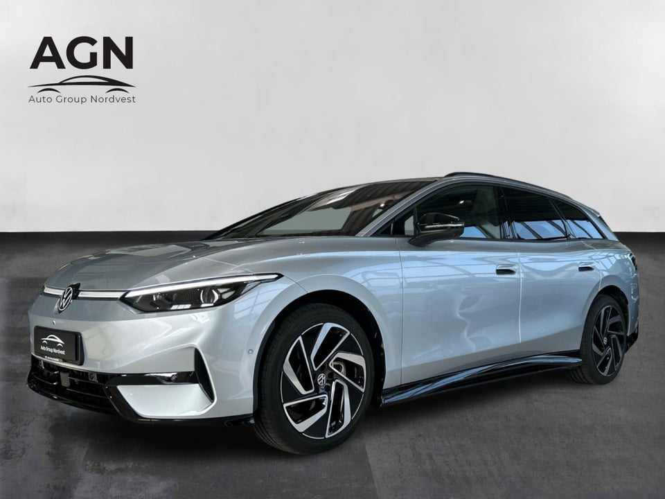 VW ID.7 77 Style+ Tourer 5d