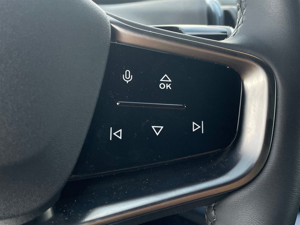 Volvo EX30 Extended Range Plus 5d