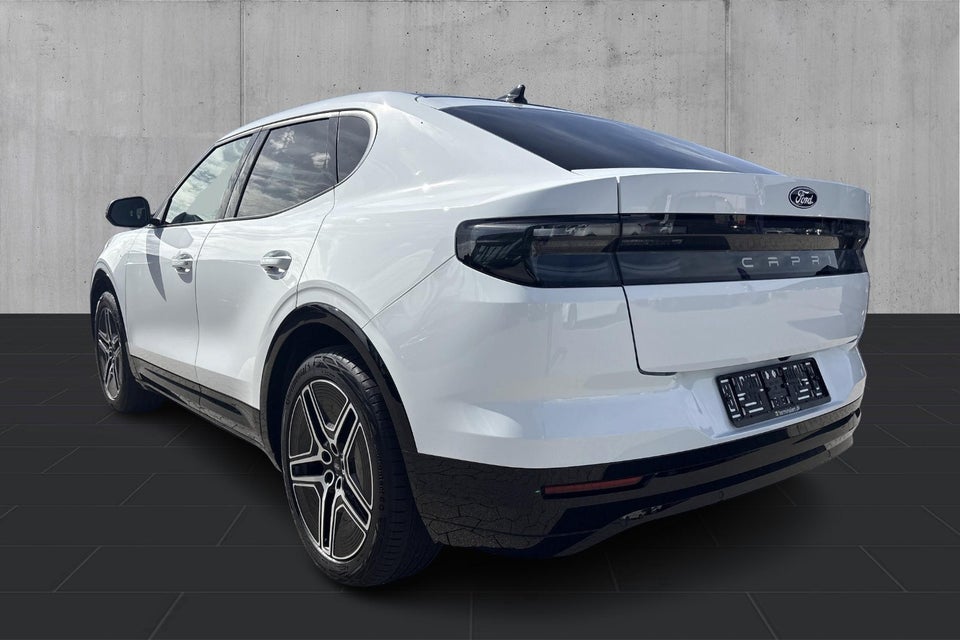 Ford Capri 77 Premium Extended Range 5d