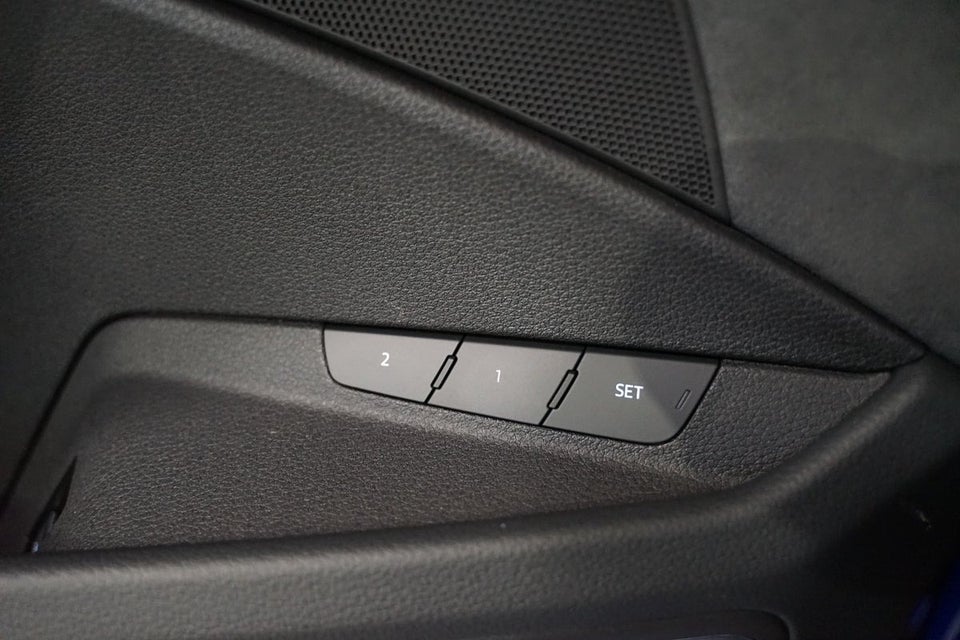 Audi Q8 e-tron 55 S-line quattro 5d