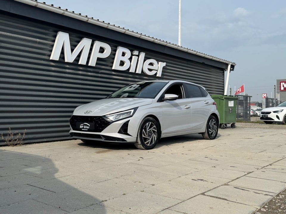 Hyundai i20 1,0 T-GDi Essential DCT 5d