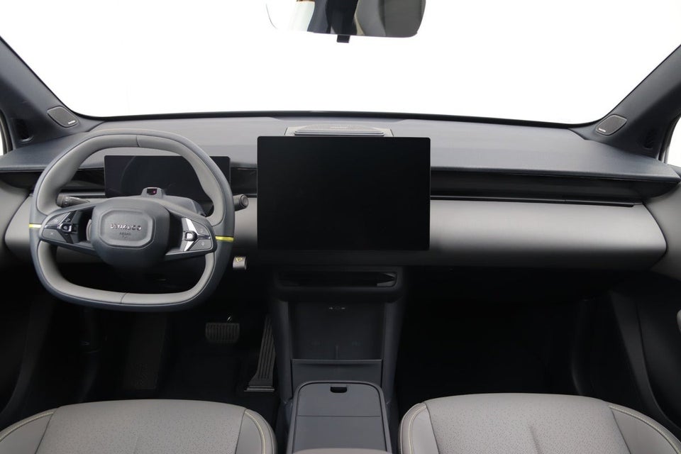 Lynk & Co 02 More 5d