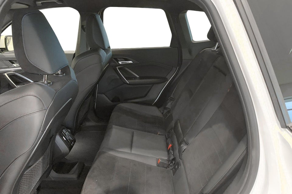 BMW iX1 eDrive20 M-Sport 5d