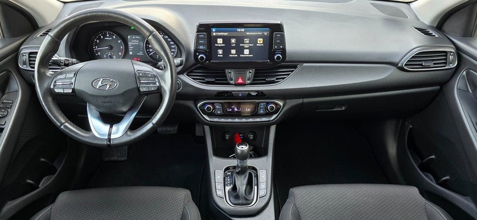 Hyundai i30 1,4 T-GDi Premium stc. DCT 5d