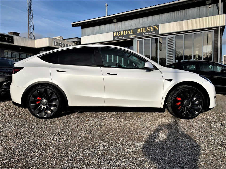 Tesla Model Y Performance AWD 5d