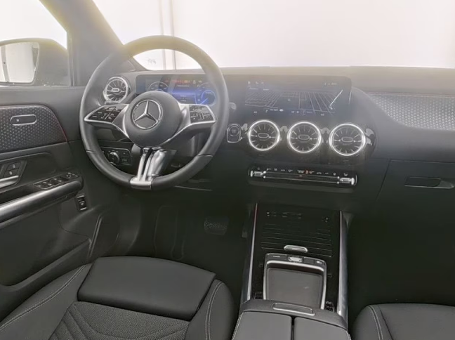 Mercedes EQA350 4Matic 5d