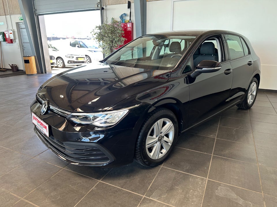VW Golf VIII 1,5 TSi 130 Life 5d