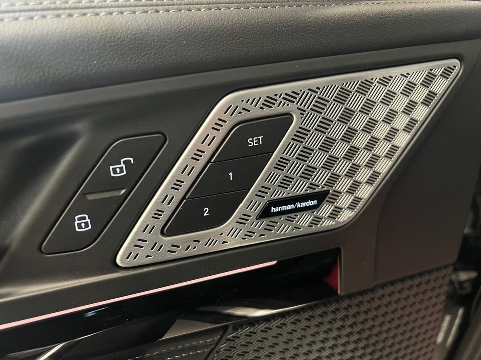 BMW iX1 xDrive30 X-Line 5d