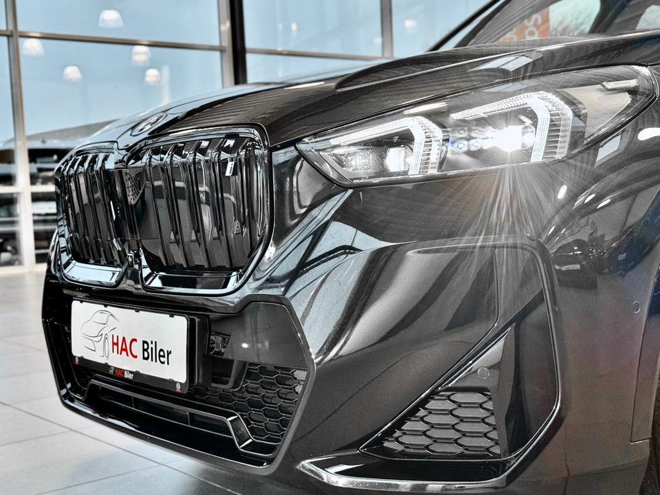 BMW iX1 xDrive30 Fully Charged M-Sport 5d