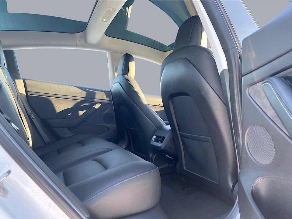 Tesla Model 3 Performance AWD 4d