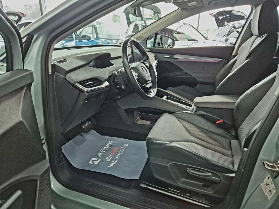 Skoda Enyaq 80 iV Loft 5d