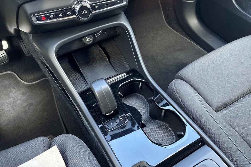Volvo XC40 ReCharge Core 5d
