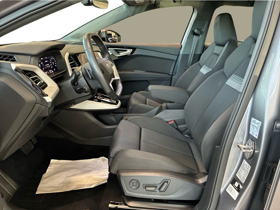 Audi Q4 e-tron 50 Attitude quattro 5d