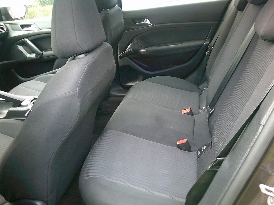 Peugeot 308 1,2 VTi 82 Active 5d