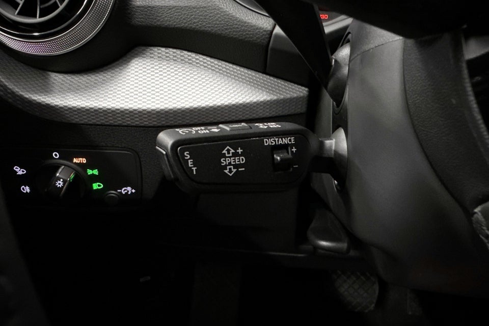 Audi Q2 35 TFSi S-line S-tr. 5d