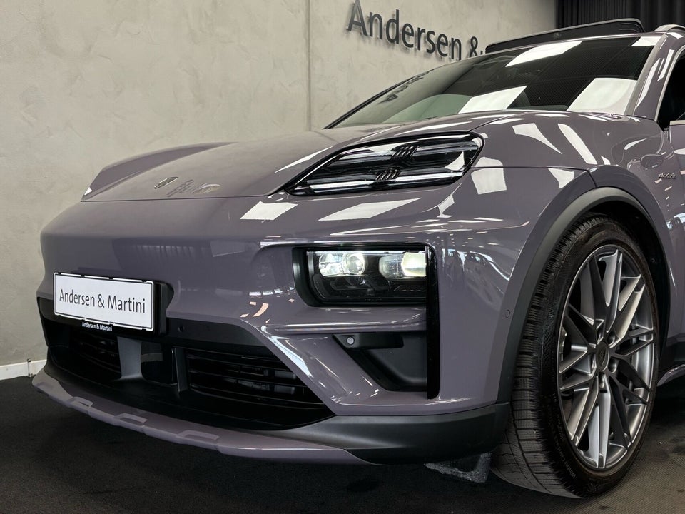 Porsche Macan Turbo 5d
