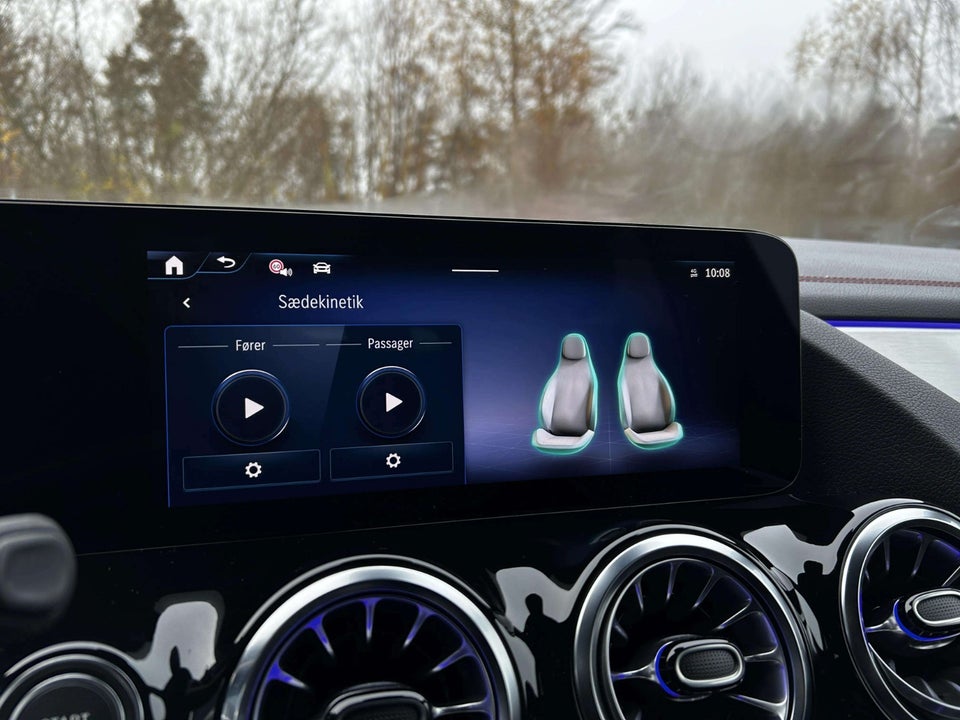 Mercedes EQA300 AMG Line 4Matic 5d