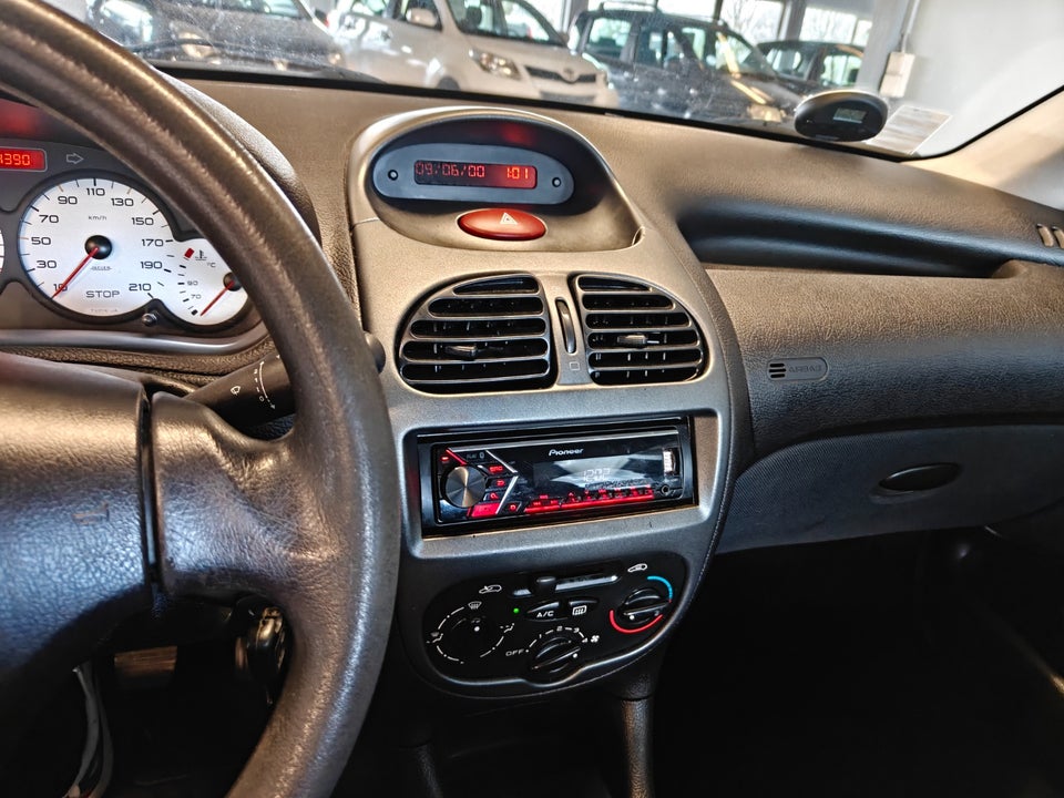 Peugeot 206 1,4 EX 5d