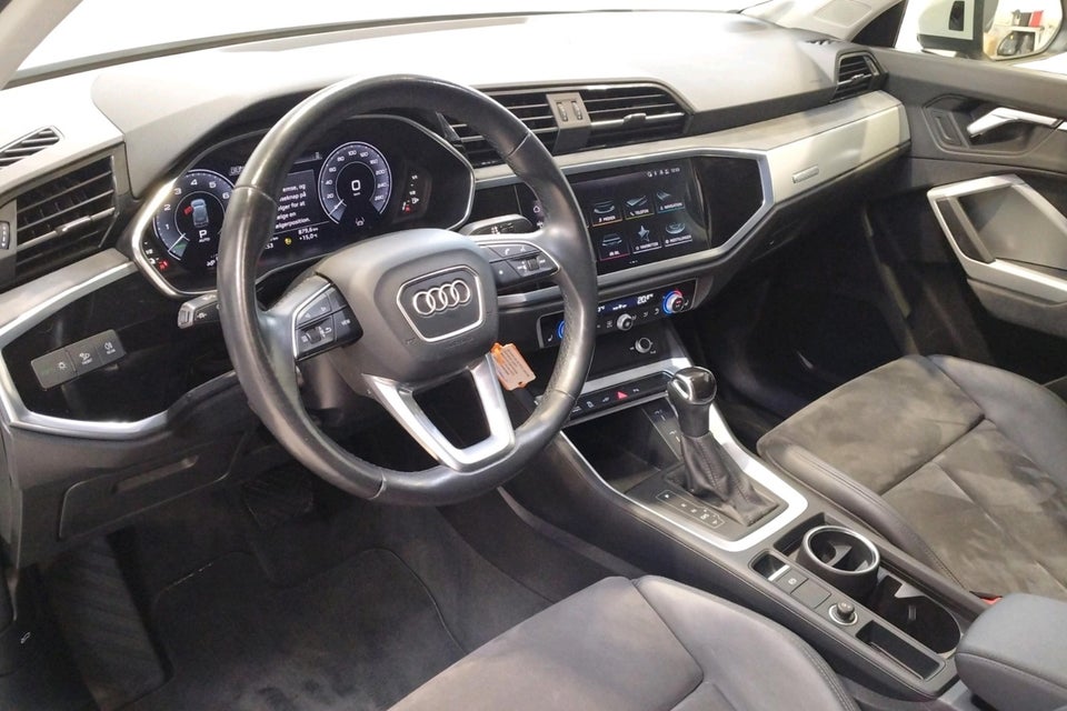 Audi Q3 45 TFSi e S-line plus S-tr. 5d