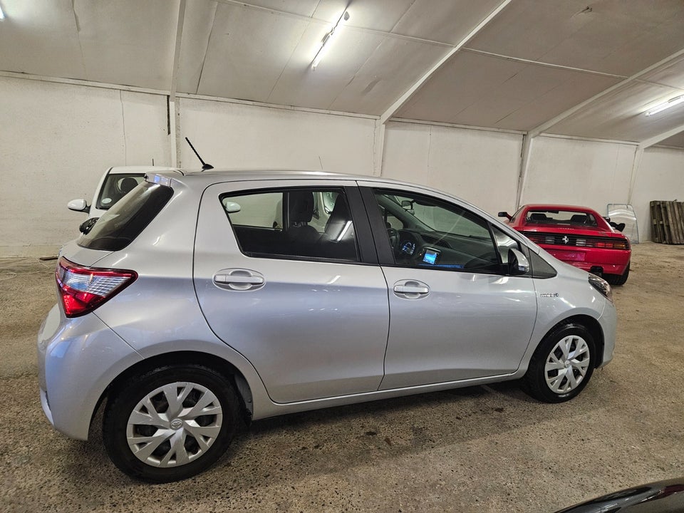 Toyota Yaris 1,5 Hybrid H2 e-CVT 5d