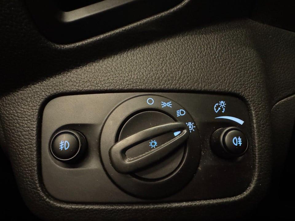 Ford C-MAX 1,0 SCTi 100 Titanium 5d