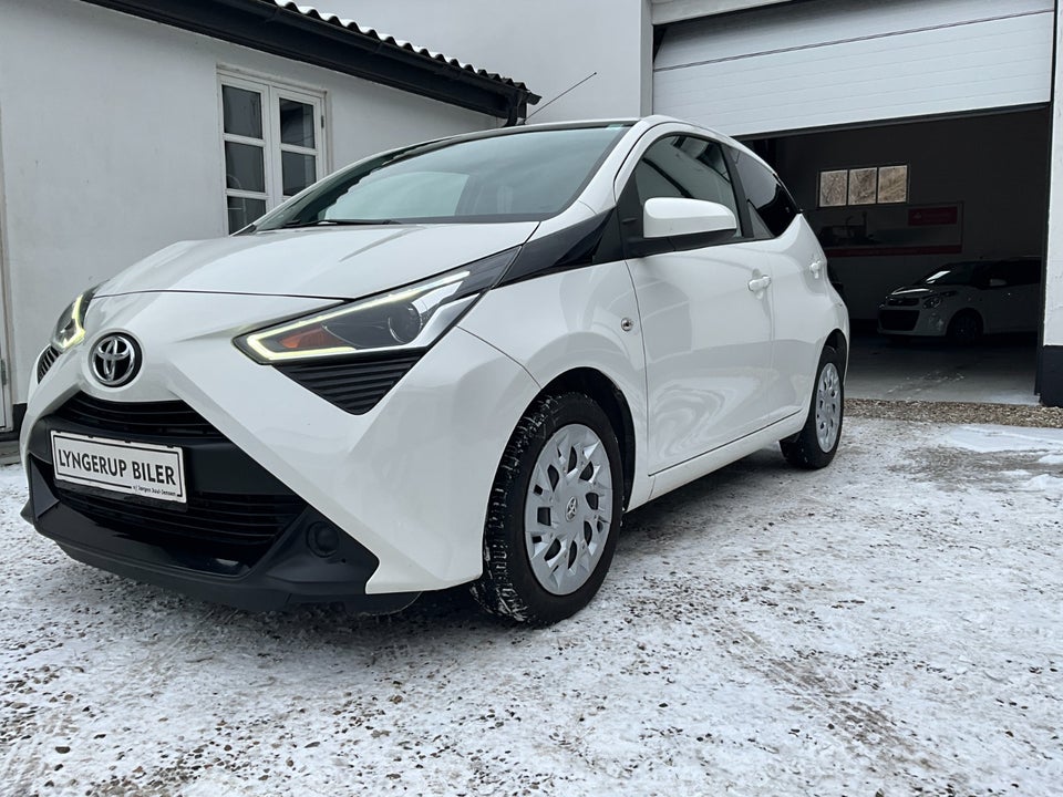 Toyota Aygo 1,0 VVT-i x-pression 5d