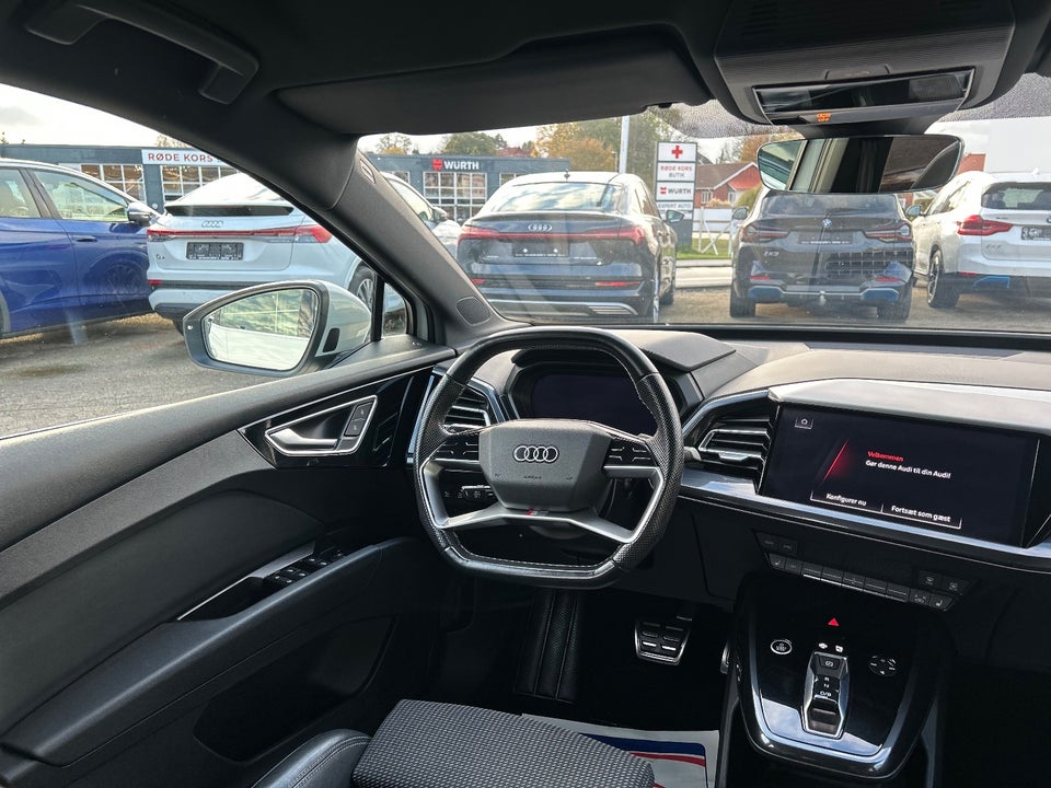 Audi Q4 e-tron 50 S-line quattro 5d