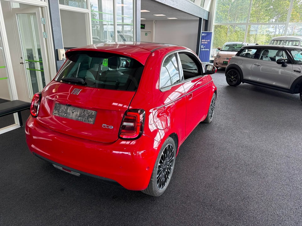 Fiat 500e 42 la Prima Sky 3d