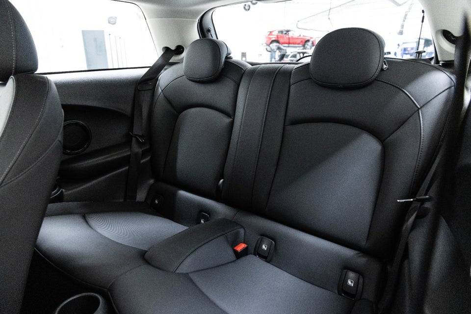 MINI Cooper SE Classic 3d