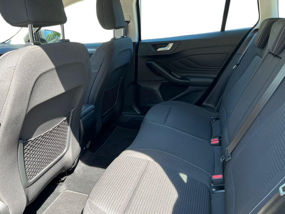 Ford Focus 1,0 EcoBoost mHEV Titanium stc. 5d