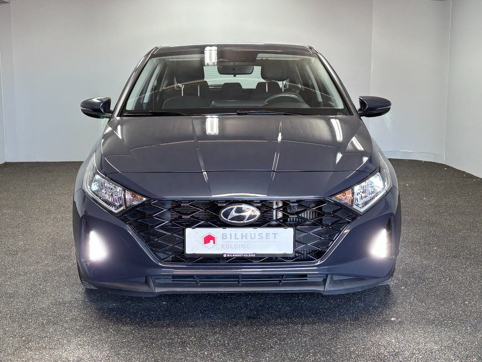 Hyundai i20 1,0 T-GDi Essential DCT 5d