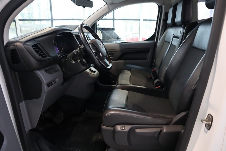 Toyota ProAce 2,0 D 122 Medium Comfort Master aut. 5d