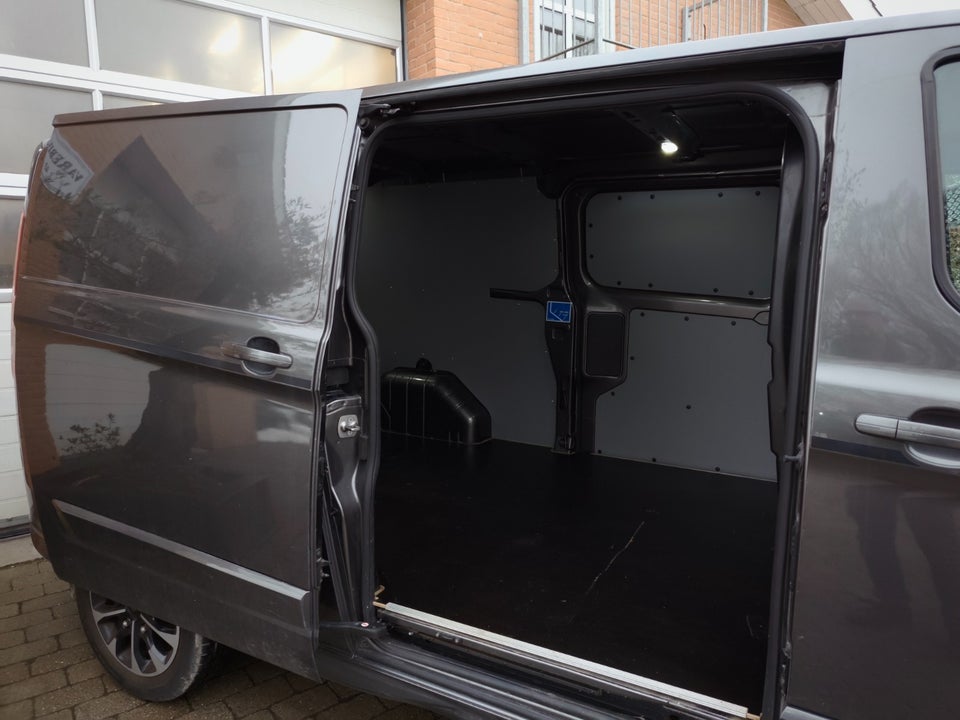 Ford Transit Custom 320L 2,0 TDCi 185 Sport aut.