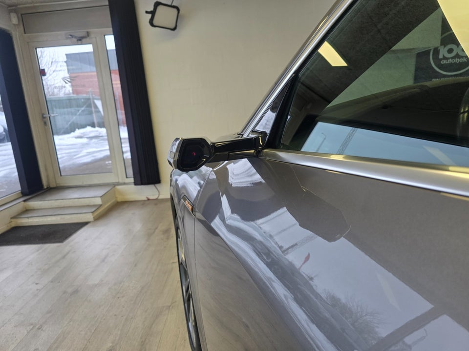 Audi e-tron 55 Advanced quattro 5d