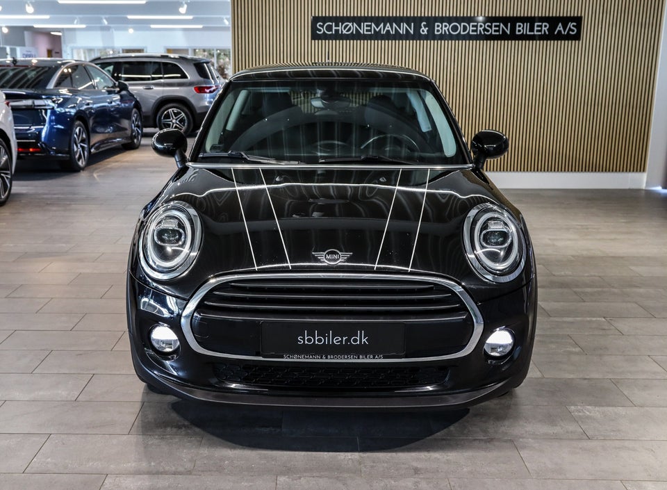 MINI Cooper 1,5 Essential Edition 5d