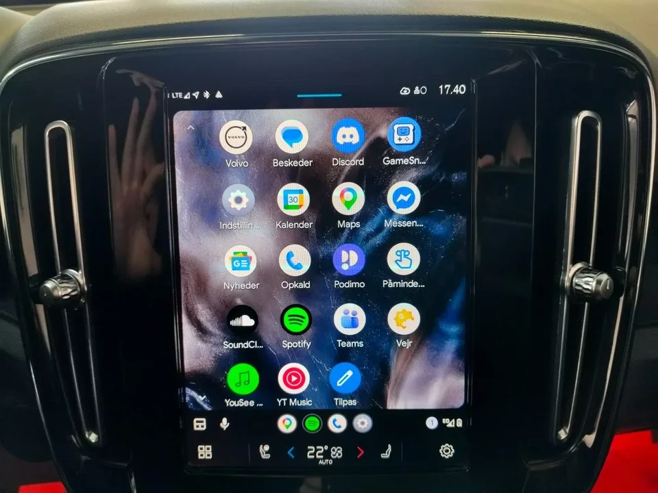 Volvo XC40 P6 ReCharge Core 5d