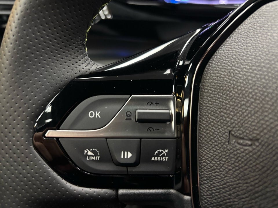 Peugeot e-308 54 GT 5d