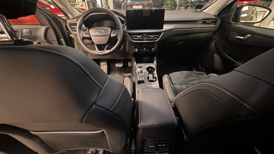 Ford Kuga 2,5 PHEV Active X CVT 5d