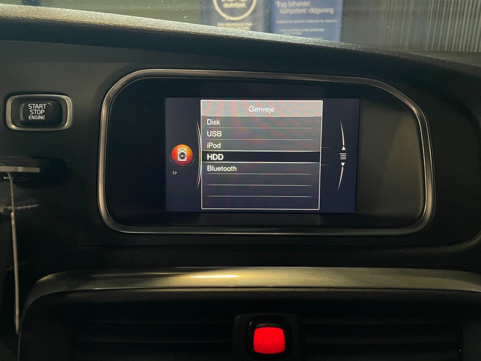 Volvo V40 2,0 D2 120 Momentum 5d