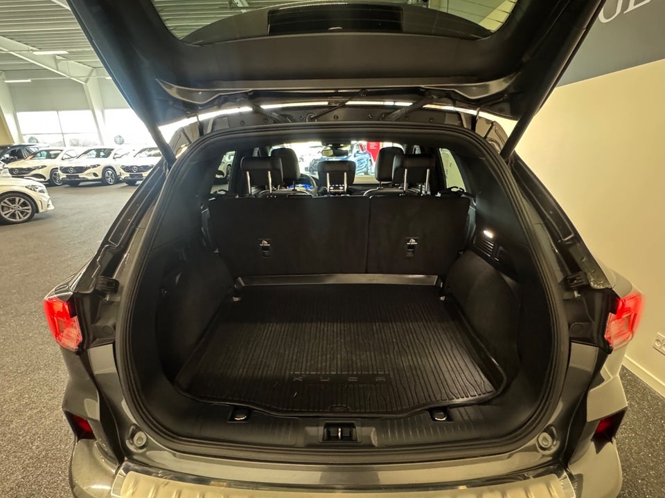 Ford Kuga 2,5 PHEV ST-Line X CVT 5d