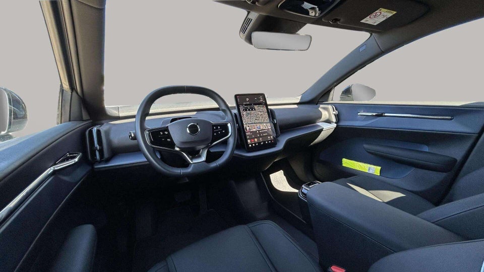 Volvo EX30 Extended Range Plus 5d