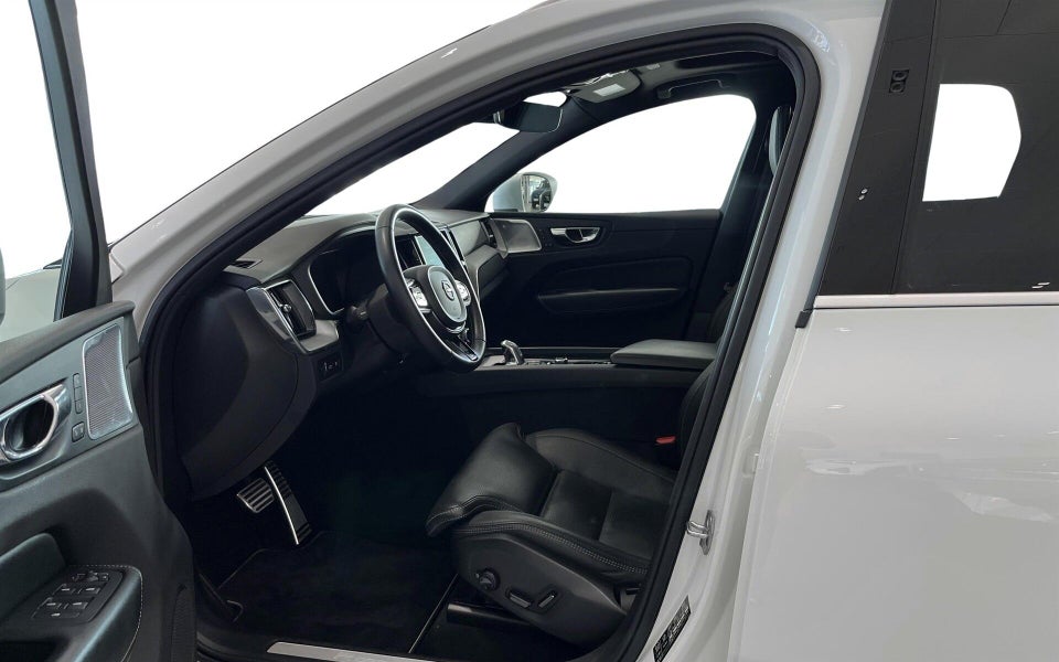 Volvo XC60 2,0 T8 407 R-Design aut. AWD 5d