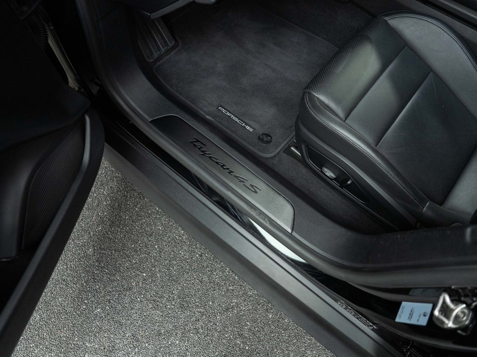 Porsche Taycan 4S Performance+ 4d