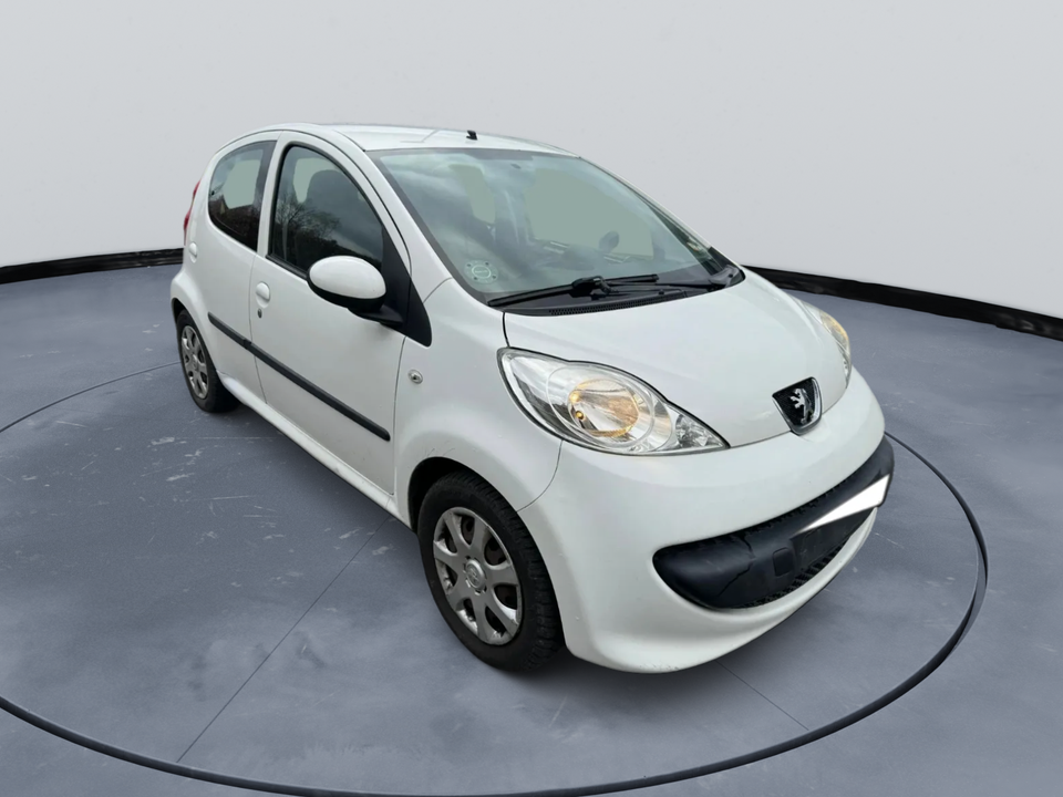 Peugeot 107 1,0 Urban 5d