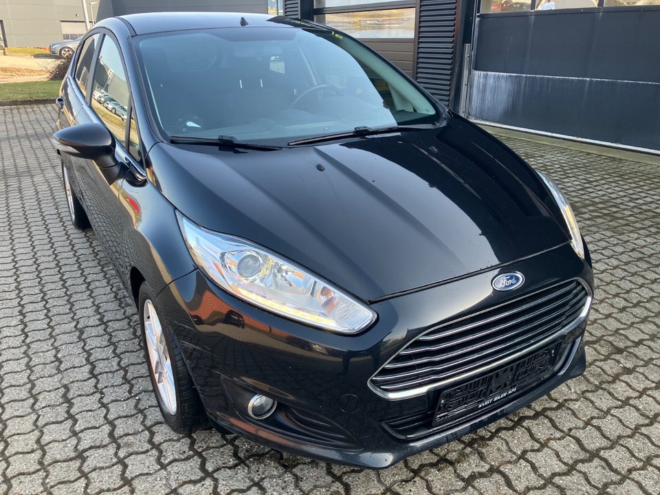 Ford Fiesta 1,6 TDCi 95 Titanium 5d