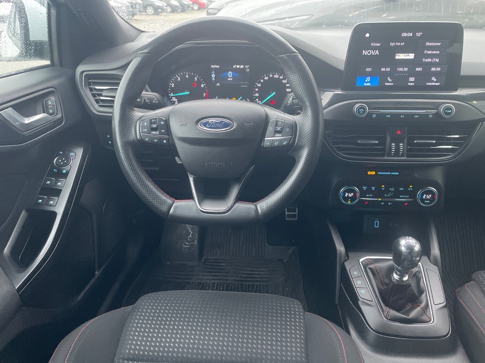 Ford Focus 1,0 EcoBoost ST-Line 5d