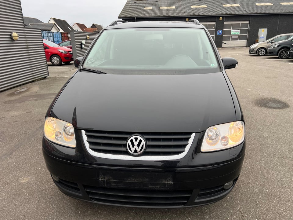 VW Touran 1,9 TDi 105 DSG 5d