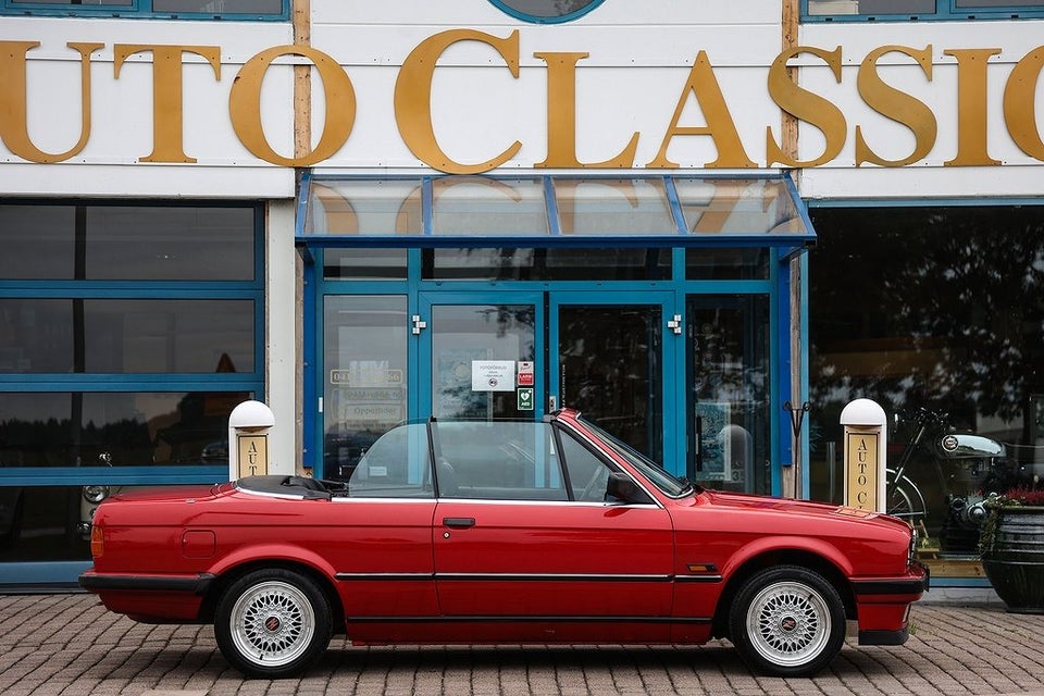 BMW 325i 2,5 Cabriolet 2d