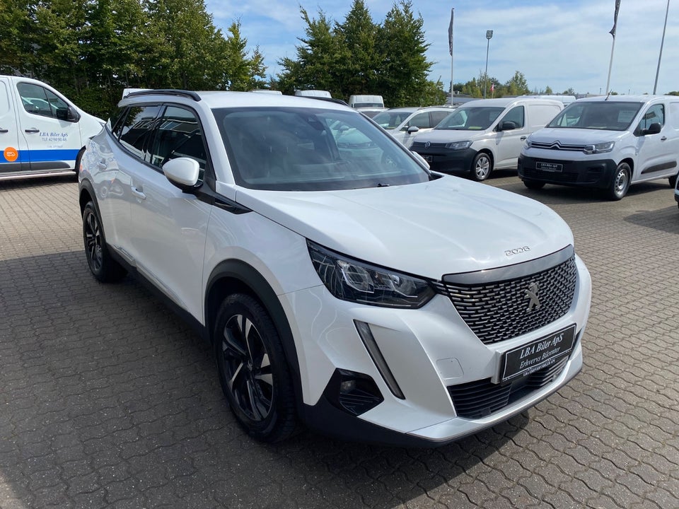 Peugeot 2008 1,5 BlueHDi 110 Allure Pack Van 5d