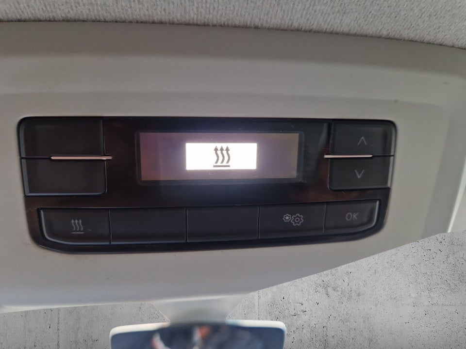 VW Transporter 2,0 TDi 110 Kassevogn kort